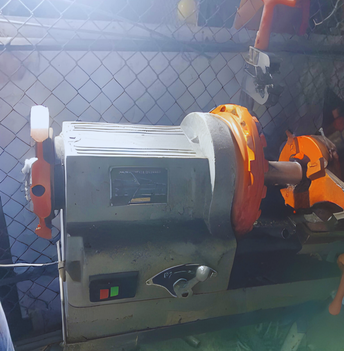 Pipe Threading Machine